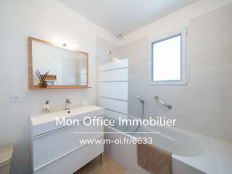 Maison Aix-en-Provence - 4 chambres - 108m²