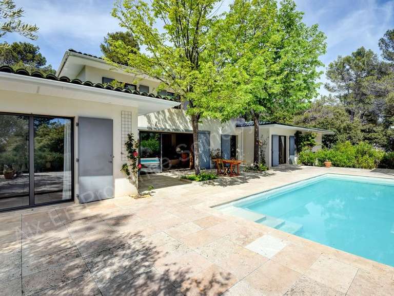 Maison Aix-en-Provence - 5 chambres - 210m²
