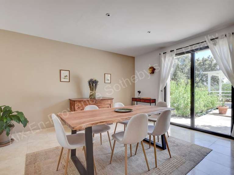 Maison Aix-en-Provence - 5 chambres - 210m²