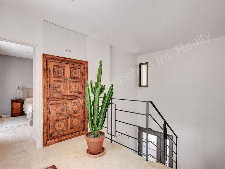 Maison Aix-en-Provence - 5 chambres - 210m²
