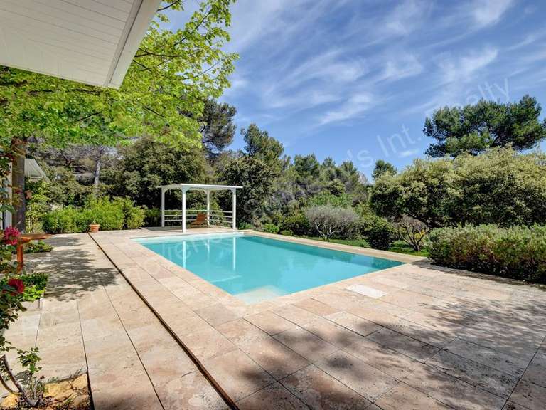 Maison Aix-en-Provence - 5 chambres - 210m²