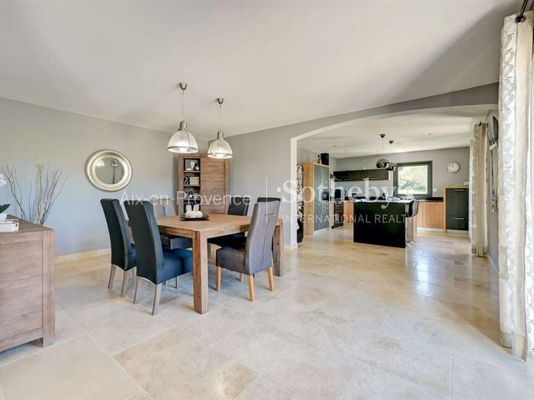 Maison Aix-en-Provence - 4 chambres - 240m²