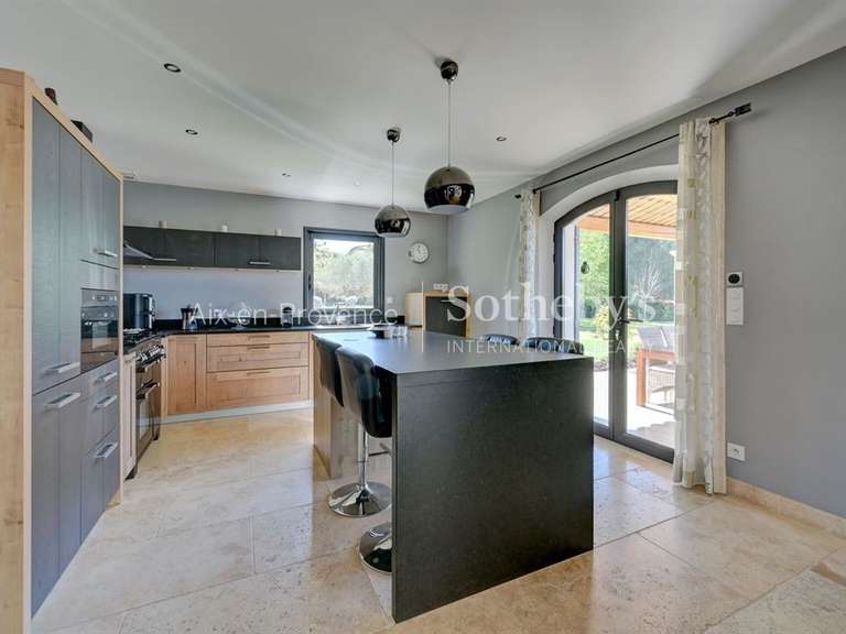 Maison Aix-en-Provence - 4 chambres - 240m²