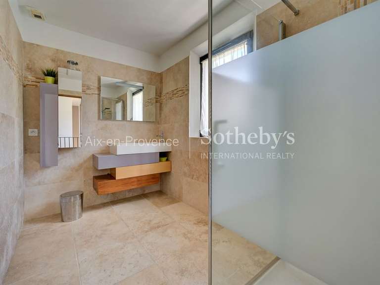 Maison Aix-en-Provence - 4 chambres - 240m²