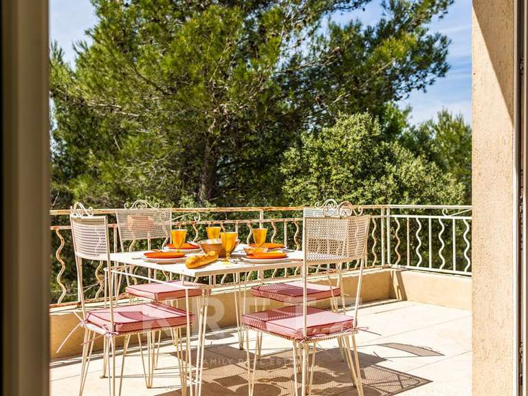 Maison Aix-en-Provence - 4 chambres - 235m²