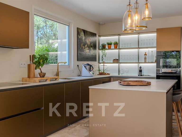 Maison Aix-en-Provence - 4 chambres - 235m²