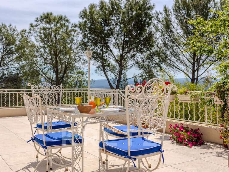 Maison Aix-en-Provence - 4 chambres - 235m²