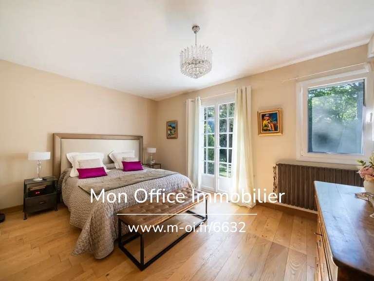 Maison Aix-en-Provence - 5 chambres - 241m²