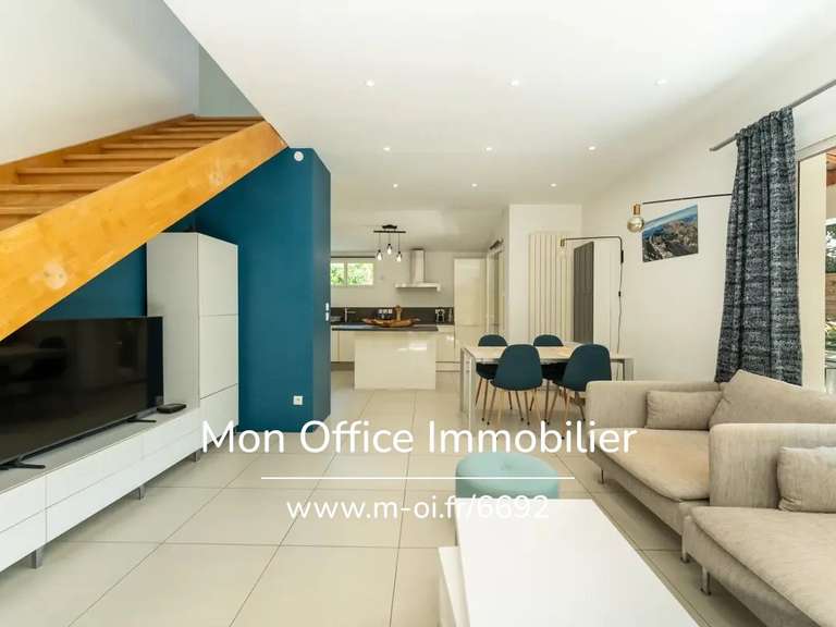 Maison Aix-en-Provence - 3 chambres - 101m²