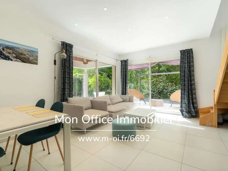 Maison Aix-en-Provence - 3 chambres - 101m²