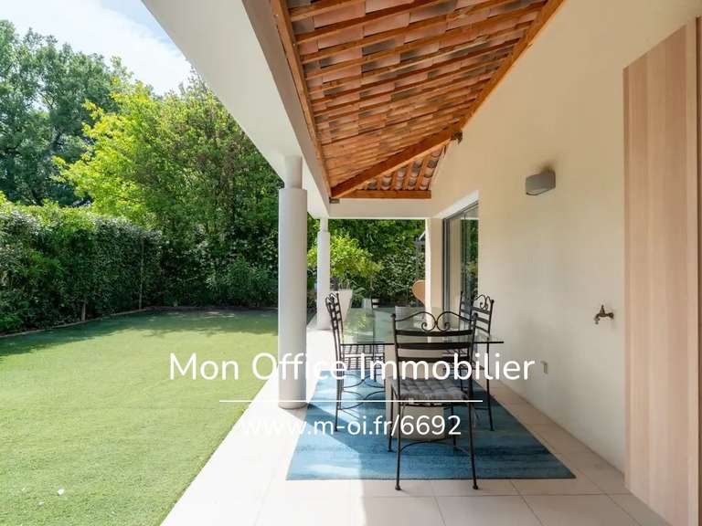 Maison Aix-en-Provence - 3 chambres - 101m²