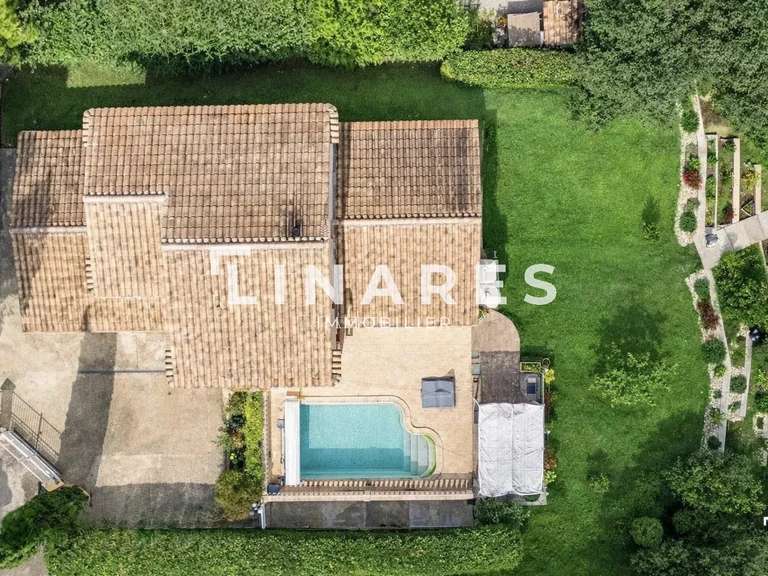 Maison Aix-en-Provence - 4 chambres - 179m²