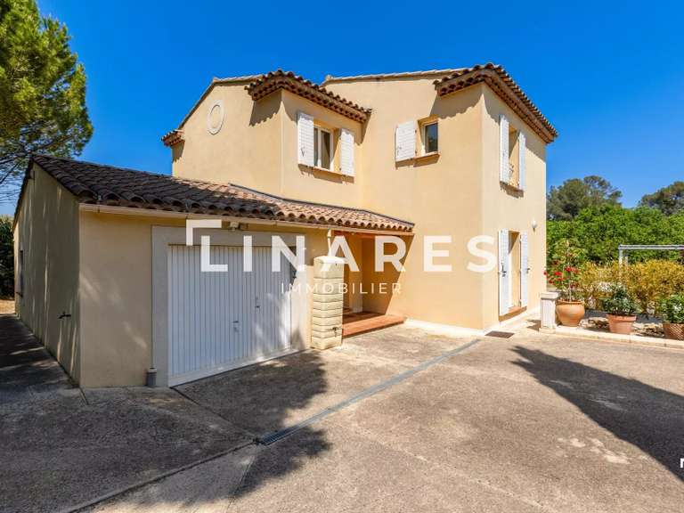 House Aix-en-Provence - 4 bedrooms - 179m²