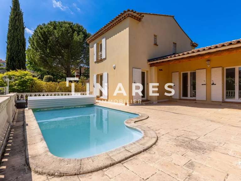 House Aix-en-Provence - 4 bedrooms - 179m²