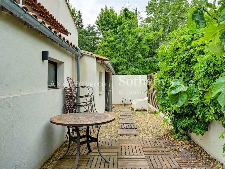 Maison Aix-en-Provence - 5 chambres - 200m²