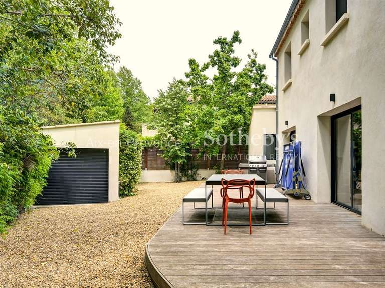Maison Aix-en-Provence - 5 chambres - 200m²