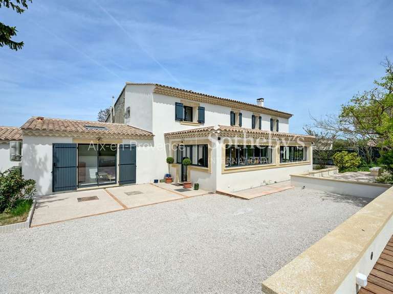 Maison Aix-en-Provence - 4 chambres - 191m²