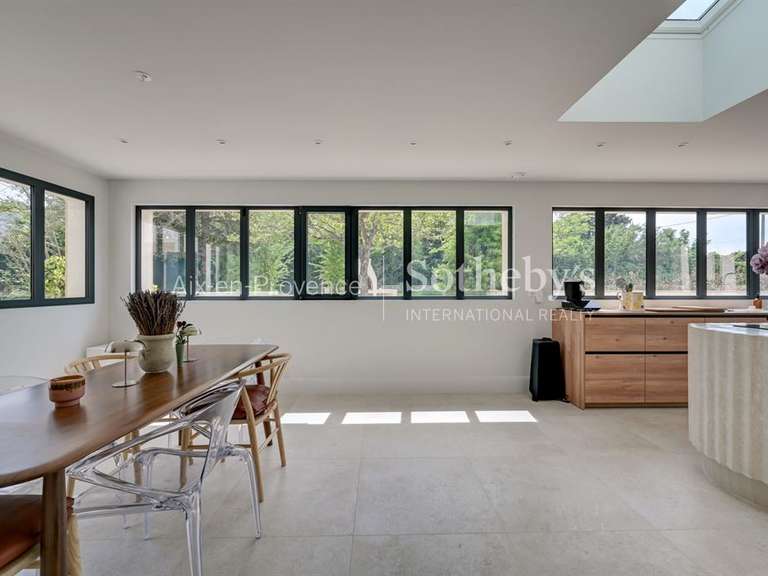 Maison Aix-en-Provence - 4 chambres - 191m²
