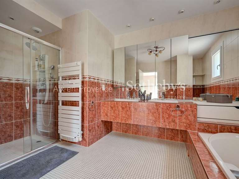 Maison Aix-en-Provence - 230m²