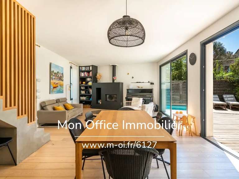 Maison Aix-en-Provence - 5 chambres - 150m²