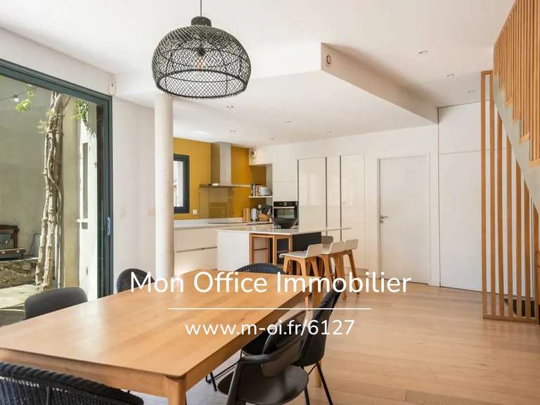 Maison Aix-en-Provence - 5 chambres - 150m²
