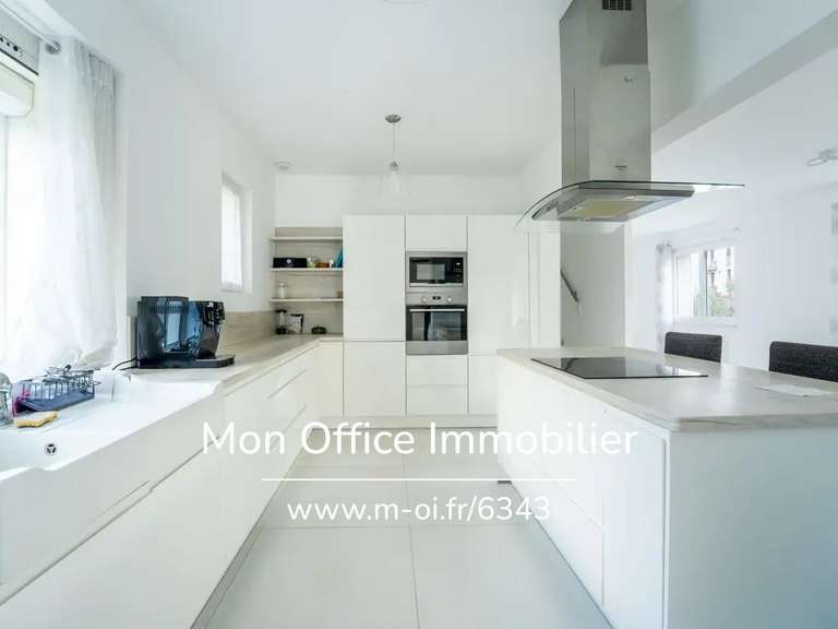 Maison Aix-en-Provence - 4 chambres - 220m²