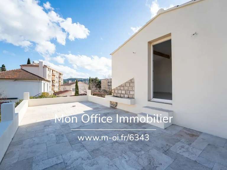 Maison Aix-en-Provence - 4 chambres - 220m²