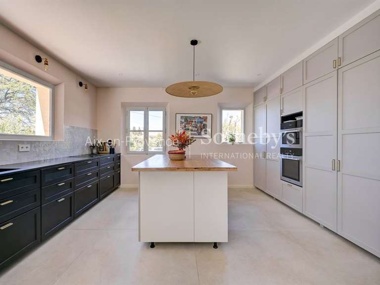 Maison Aix-en-Provence - 5 chambres - 320m²
