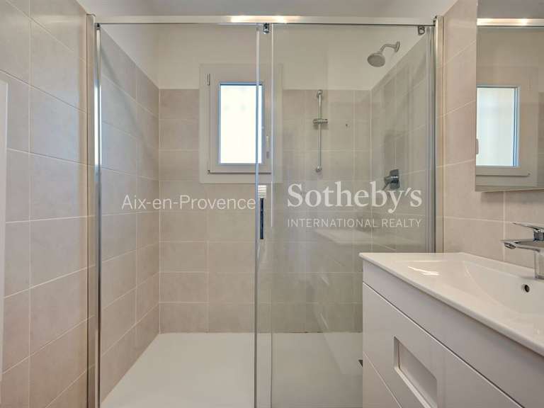 Maison Aix-en-Provence - 5 chambres - 250m²