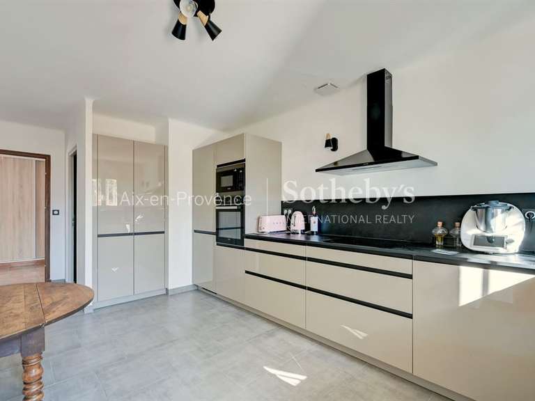 Maison Aix-en-Provence - 5 chambres - 250m²