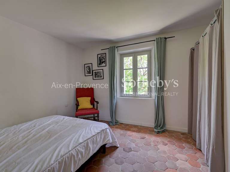 Maison Aix-en-Provence - 6 chambres - 270m²