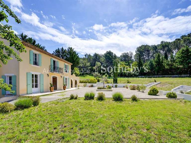 Maison Aix-en-Provence - 6 chambres - 270m²