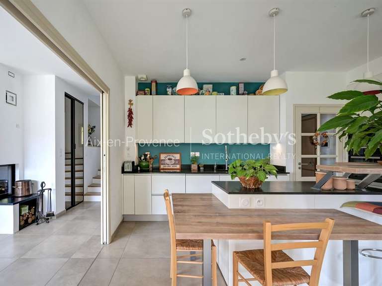 Maison Aix-en-Provence - 4 chambres - 172m²