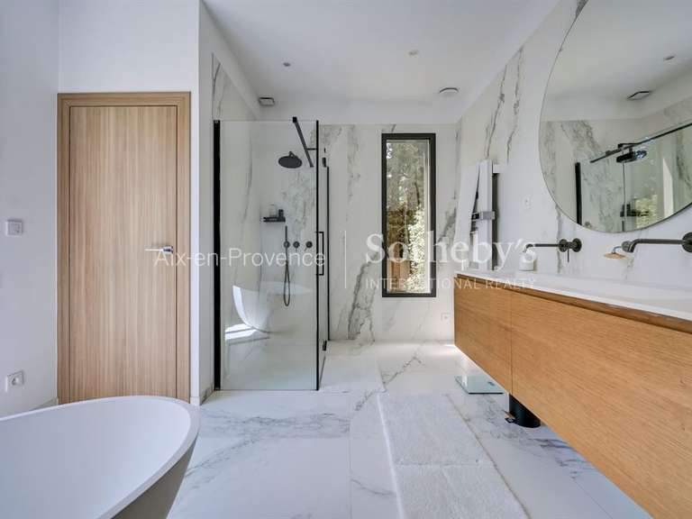 Maison Aix-en-Provence - 4 chambres - 278m²