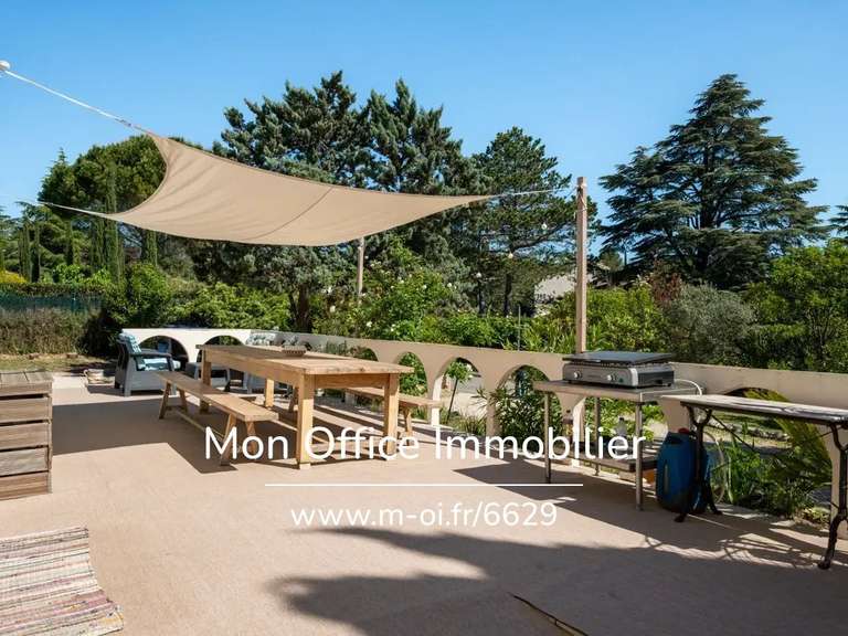Maison Aix-en-Provence - 6 chambres - 240m²