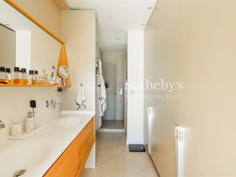 Maison Aix-en-Provence - 4 chambres - 350m²