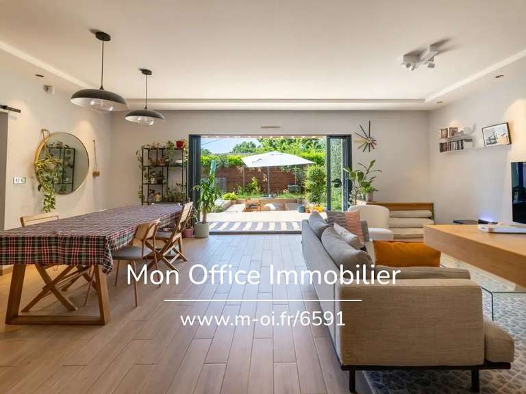 Maison Aix-en-Provence - 3 chambres - 115m²