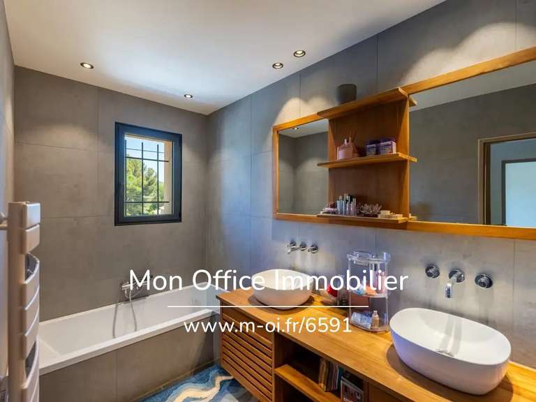Maison Aix-en-Provence - 3 chambres - 115m²