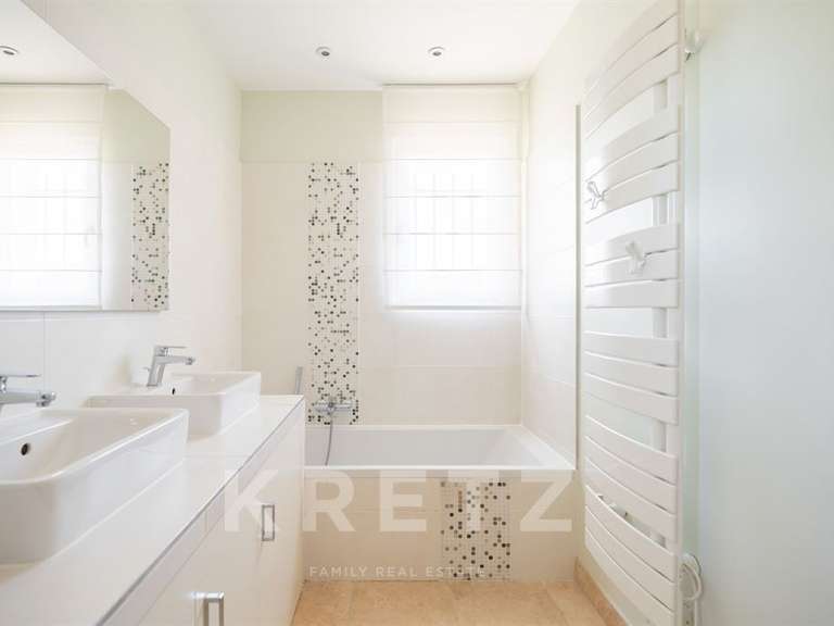 Maison Aix-en-Provence - 4 chambres - 1150m²