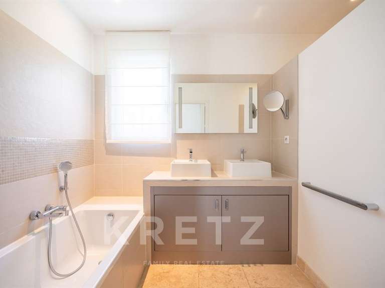 Maison Aix-en-Provence - 4 chambres - 1150m²