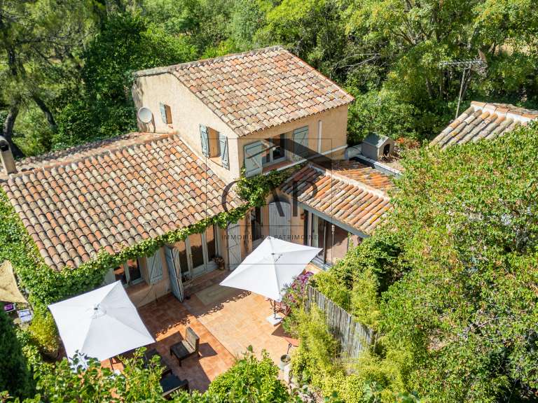 Maison Aix-en-Provence - 6 chambres - 244m²