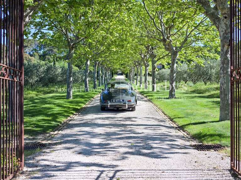 Maison Aix-en-Provence - 8 chambres - 765m²