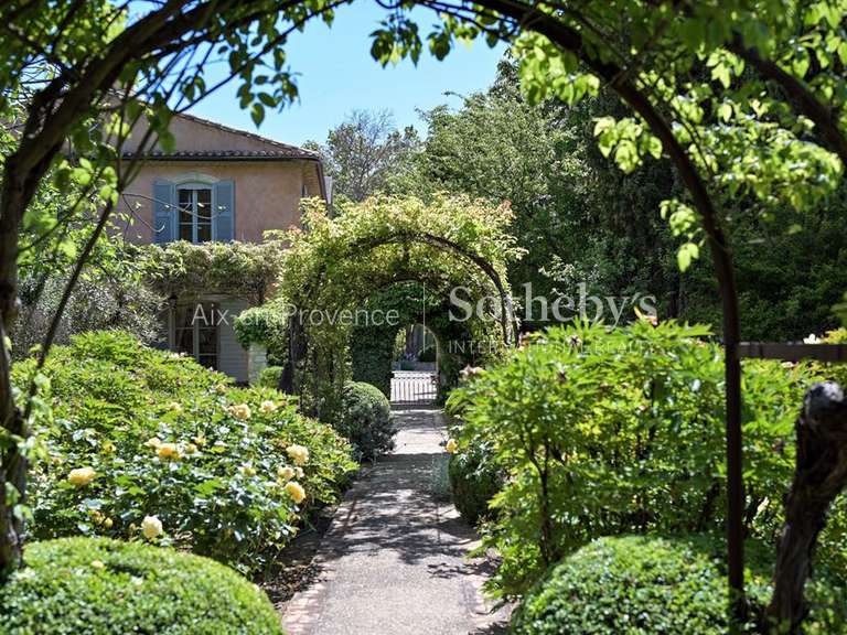 Maison Aix-en-Provence - 8 chambres - 765m²