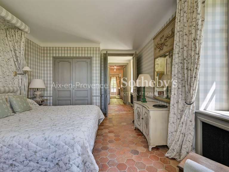 Maison Aix-en-Provence - 8 chambres - 765m²