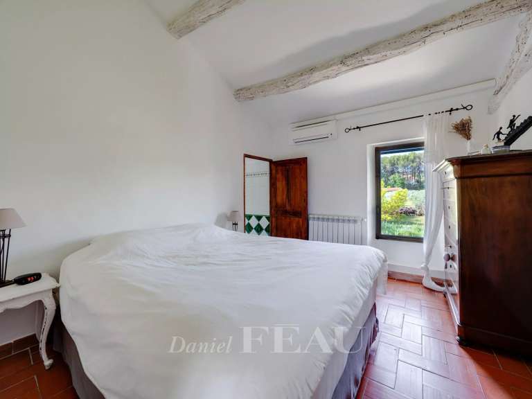 Maison Aix-en-Provence - 3 chambres - 197m²