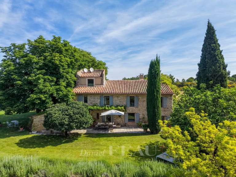 Maison Aix-en-Provence - 3 chambres - 197m²
