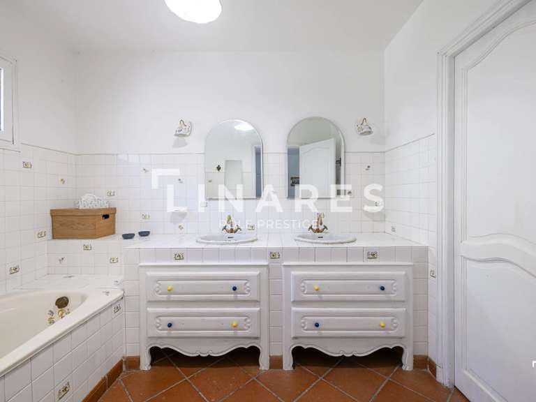 Maison Aix-en-Provence - 8 chambres - 310m²