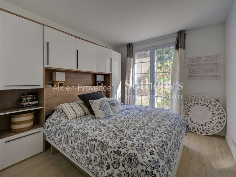 Maison Aix-en-Provence - 5 chambres - 190m²