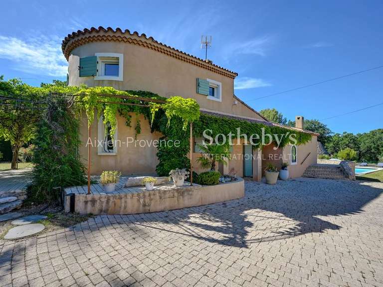 House Aix-en-Provence - 5 bedrooms - 190m²