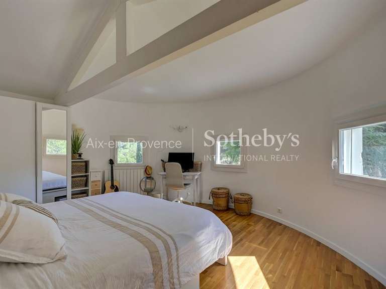 Maison Aix-en-Provence - 5 chambres - 190m²